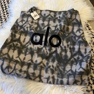 Alo grey tiedye shopper tote